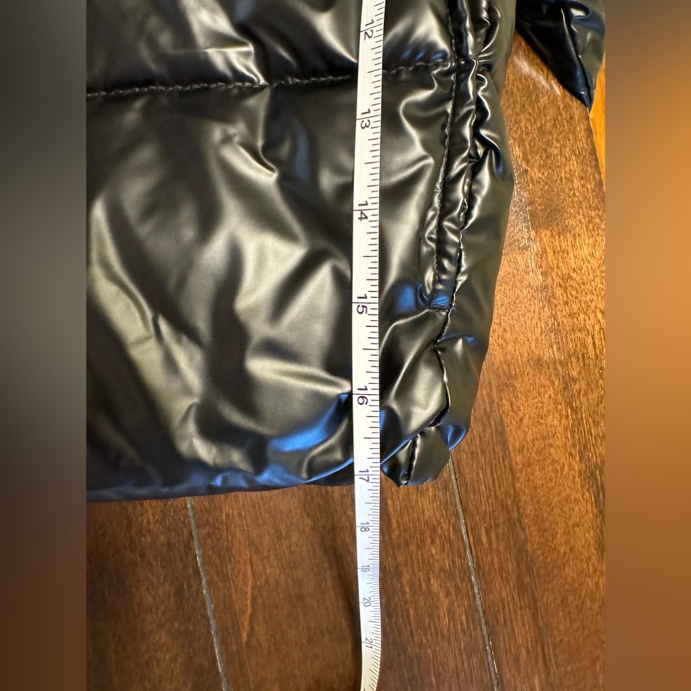 NWOT J. Crew Girls' metallic cropped puffer jacket with PrimaLoft® - Picture 6 of 7